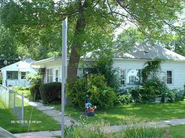 1st image of 708 W 2nd