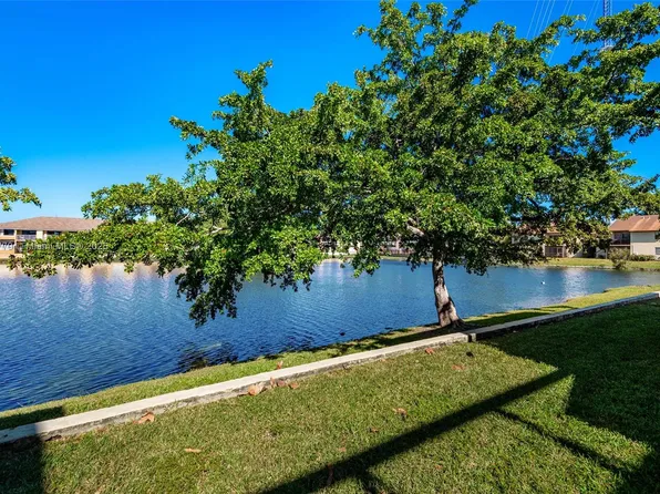 475 NW 210th St APT 103, Miami Gardens, FL 33169