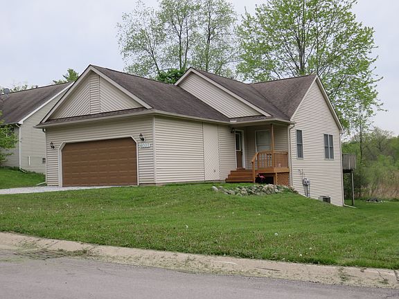 4th image of 4037 Quebec St