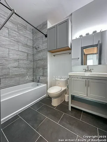 802 Montana St #2 — Photo 19
