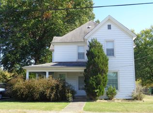 422 Beech St, Falmouth, KY 41040