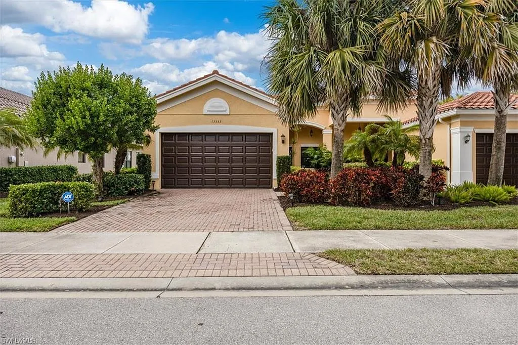 3 bed, 2.0 bath, 1868 sqft, $4,500 — Photo 1