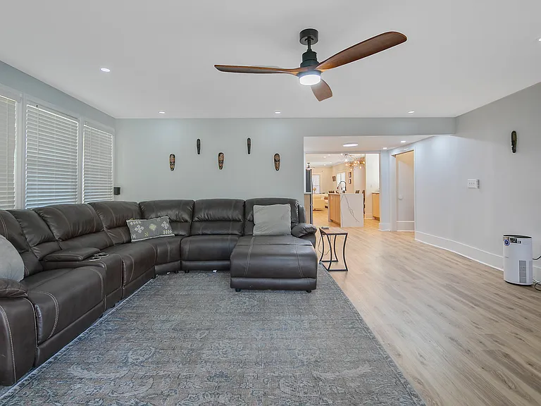 1208 Goodview Ave — Photo 24