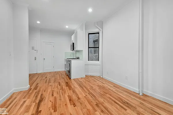 Rented by Brown Harris Stevens | media 3