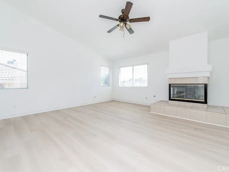 6915 Cedar Creek Rd — Photo 42