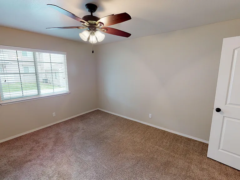 Metroplex Apartments — Photo 10