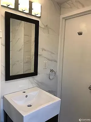 Rented by Oxford Property Group | media 62