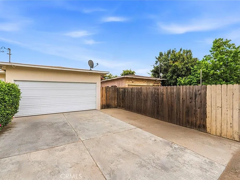 703 S Harbor Blvd — Photo 29