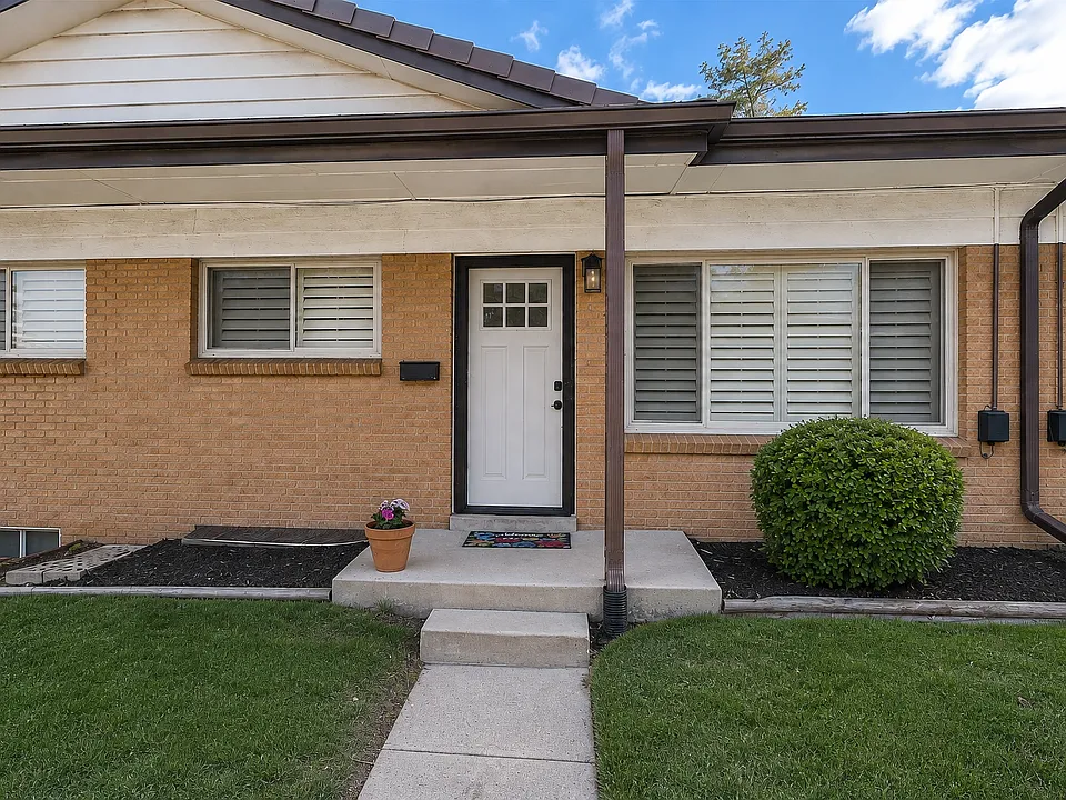12820 Willow Ln #7