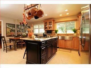 2nd image of 2198 Westmoreland Dr
