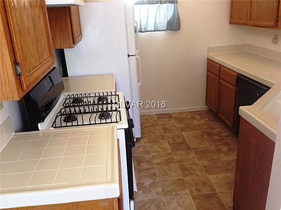 5th image of 764 Charwood Cir