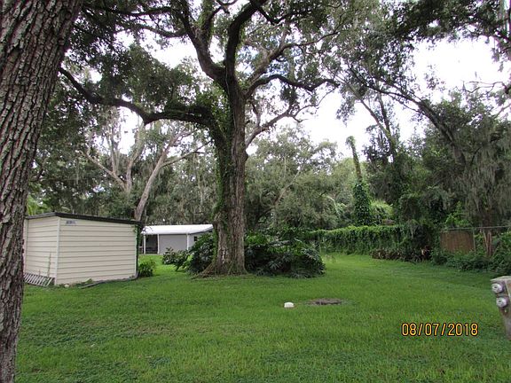 5th image of 10121 Shadow Oaks Cir