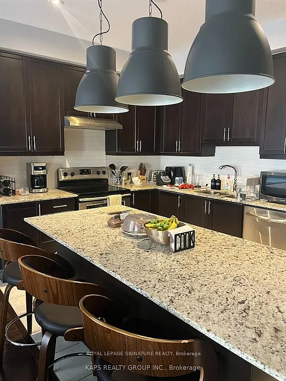 3 bed, $2,700 — Photo 3