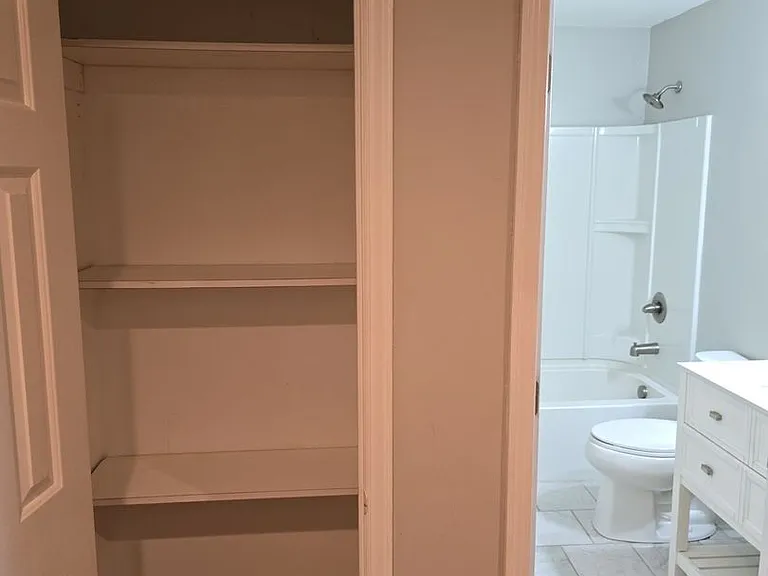1902 Village Lake Dr — Photo 14