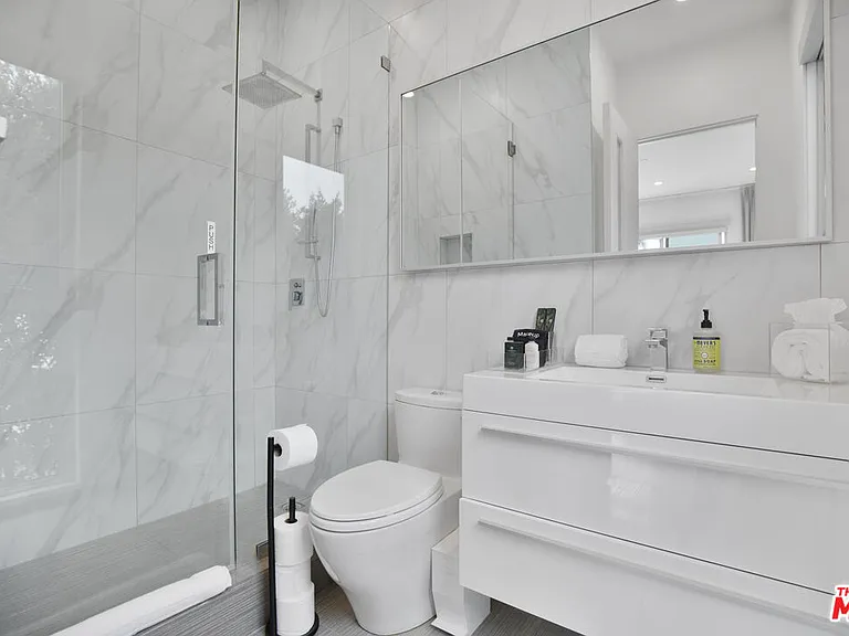6379 Colgate Ave — Photo 39