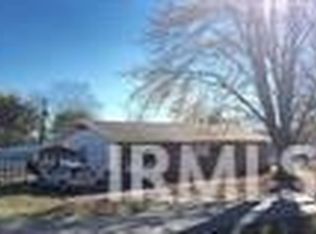 1799 N 4th St, Merom, IN 47861