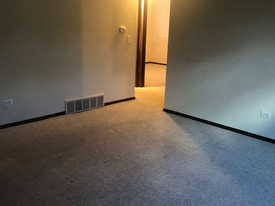 1st image of 1016 Manchester Ct APT B
