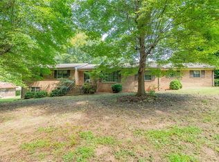 233 Helmstetler Rd, Lexington, NC 27295