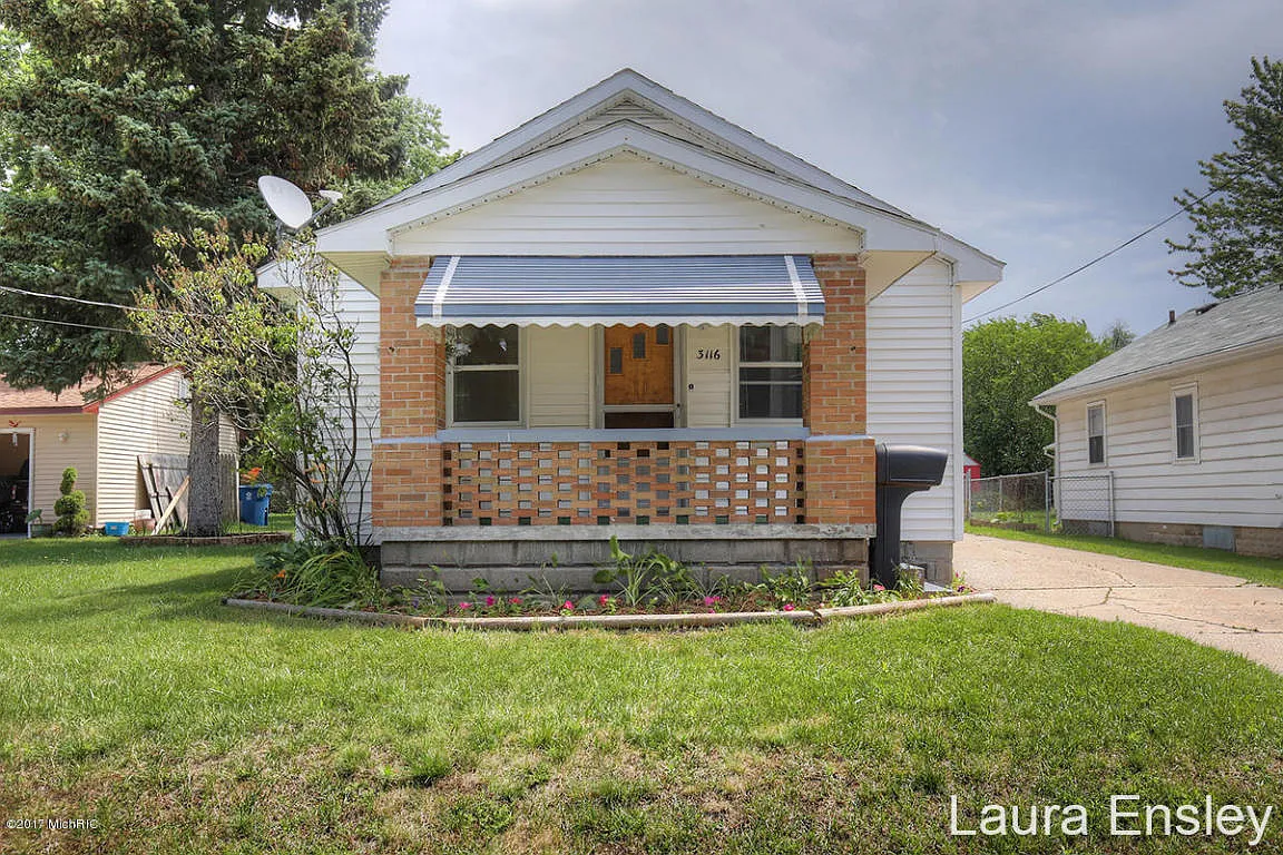 3116 Longstreet Ave SW photo 1