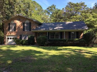 1833 Kempton Rd, Charleston, SC 29412