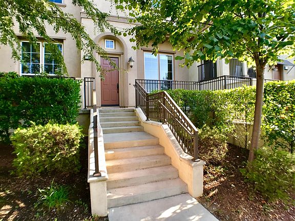 4th image of 2224 Santoro Ln