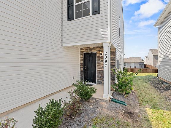 4th image of 2097 Elmridge Rd
