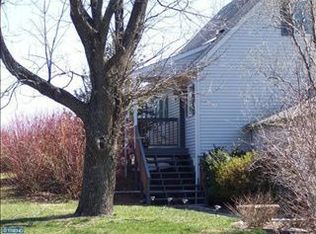 735 Hilltown Pike, Line Lexington, PA 18932