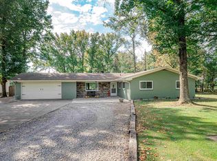 2905 Schlensker Rd, Evansville, IN 47725