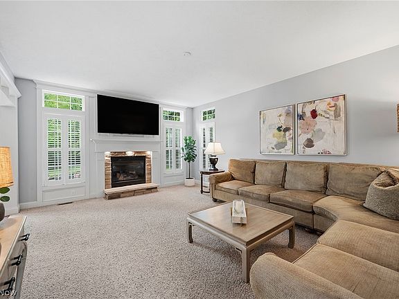 5th image of 12067 Summerwood Dr