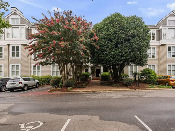 1000 Brighthurst Dr Unit 304, Raleigh, NC 27605