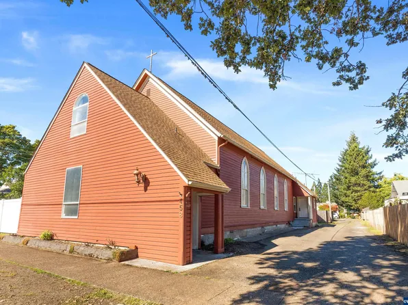 458 SW Washington St, Dallas, OR 97338