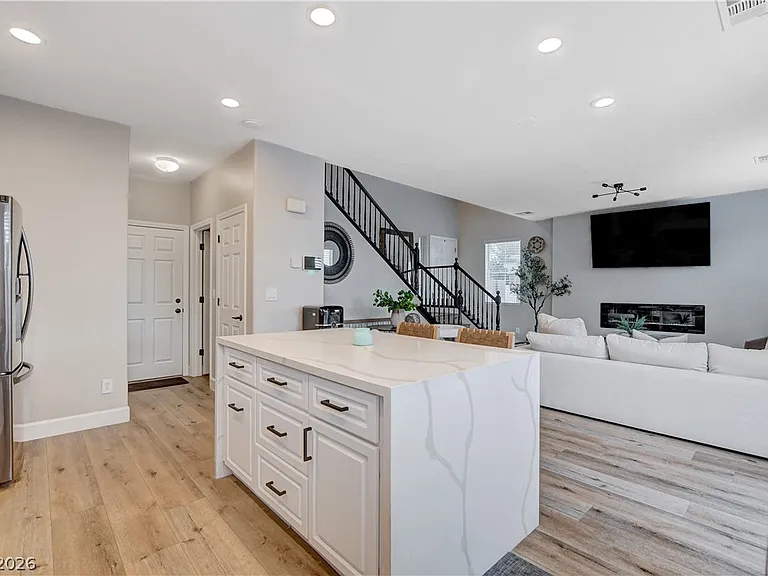 10400 Raining Sky St — Photo 13