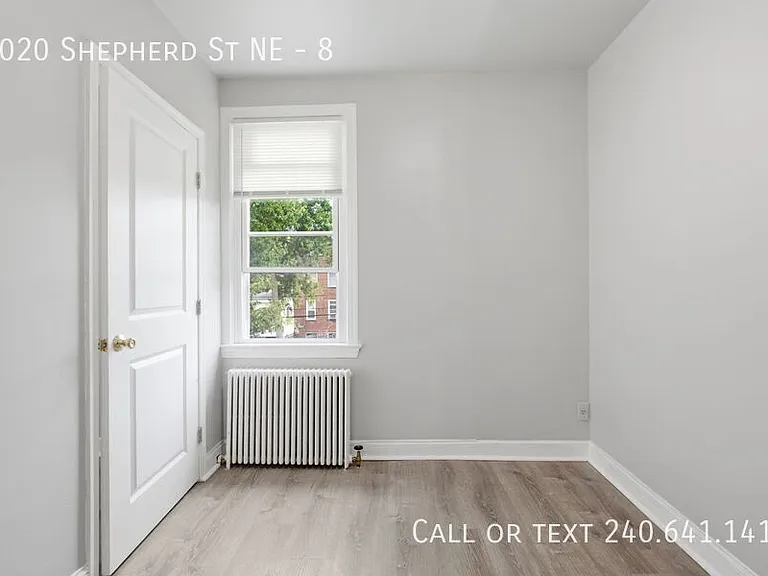 2020 Shepherd St NE #8 — Photo 11