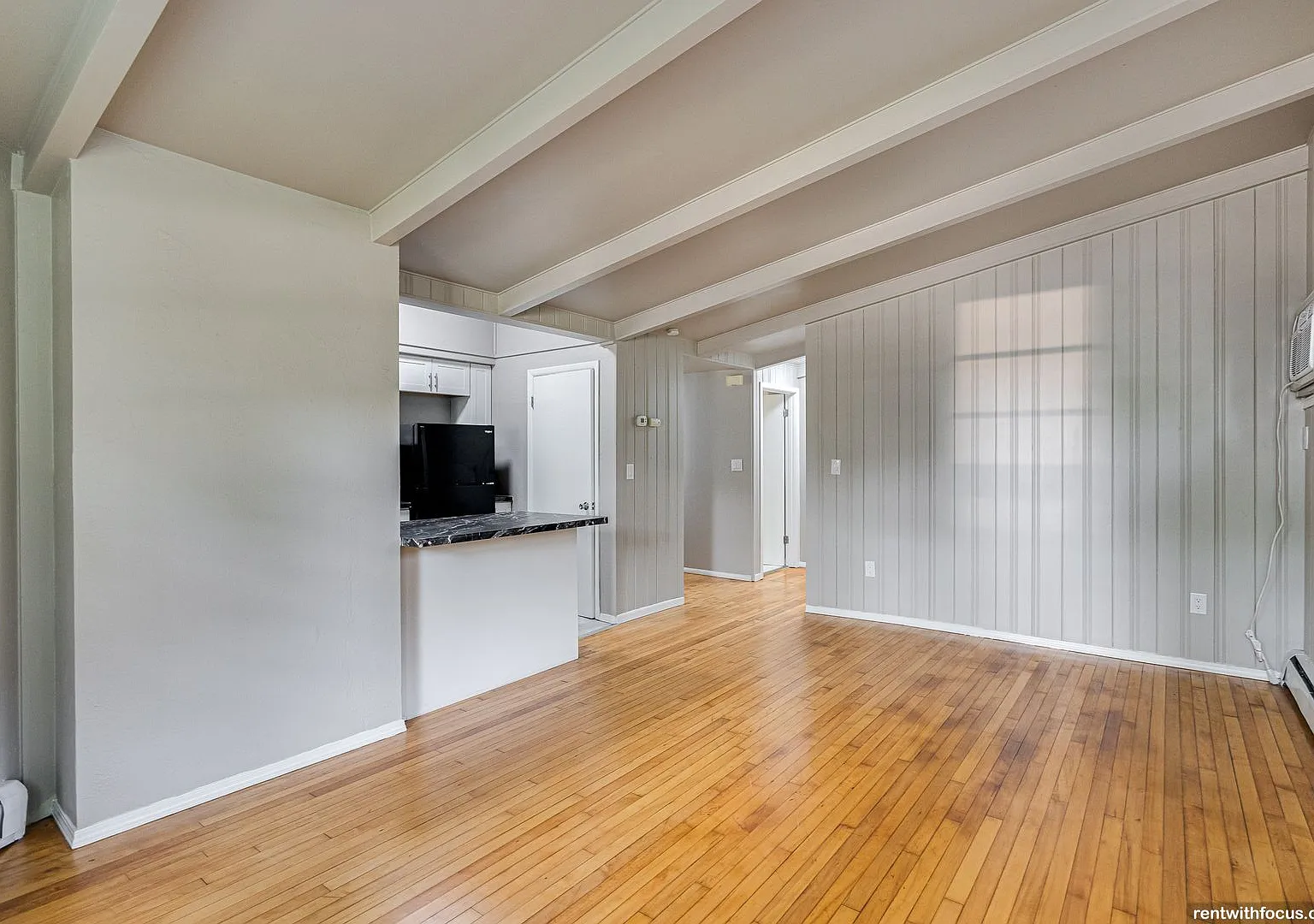 536 Algoma Blvd — Photo 4
