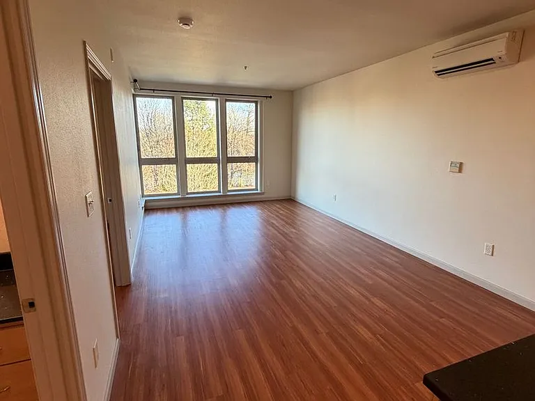 118 NW Jackson Ave #305 — Photo 7