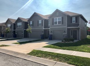 1514 NE Erin Ct, Grain Valley, MO 64029