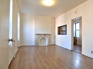 300 E 82nd St APT 4R, New York, NY 10028
