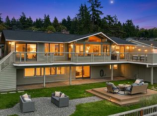 7114 164th Street SW, Edmonds, WA 98026