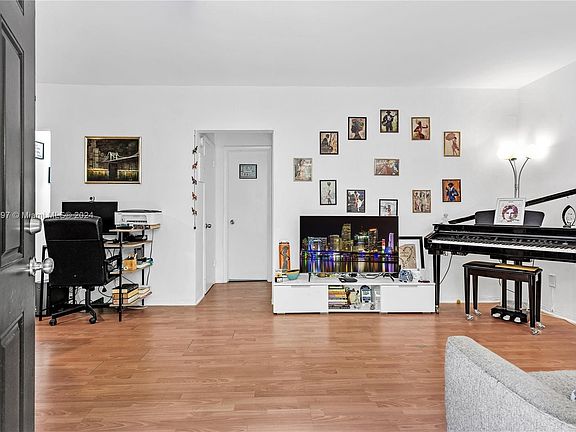 3rd image of 7845 NE Bayshore Ct APT 9