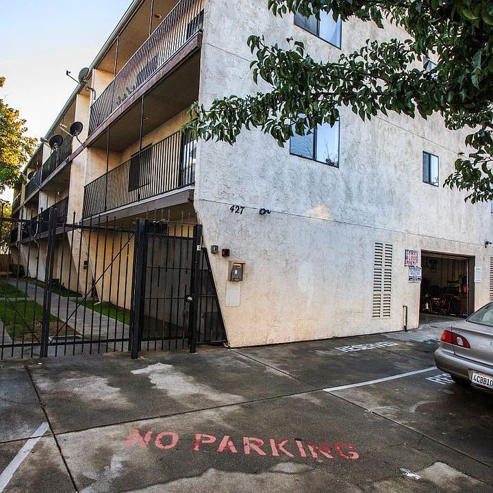 2nd image of 427 Foothill Blvd APT 7