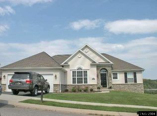 7484 Seneca Ridge Dr, York, PA 17403