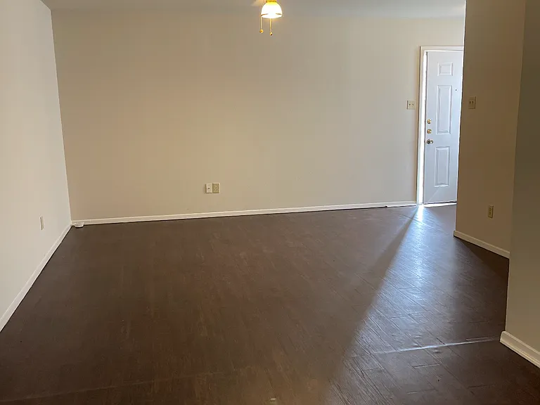 2838 James Rd — Photo 5