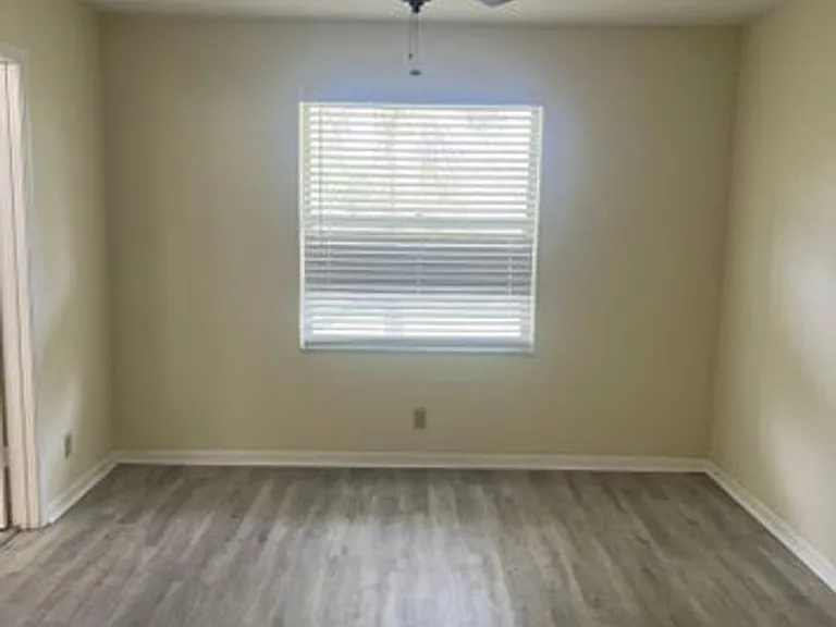 9993 Three Lakes Cir — Photo 6
