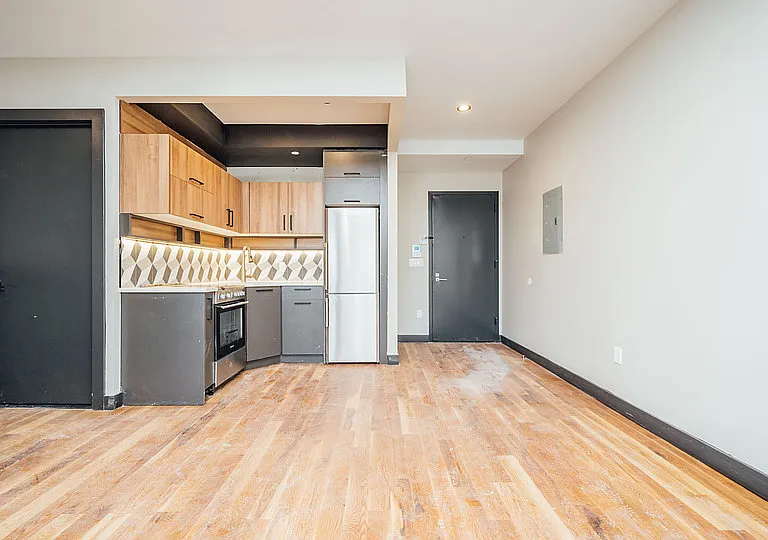2823 Snyder Ave #1A — Photo 4