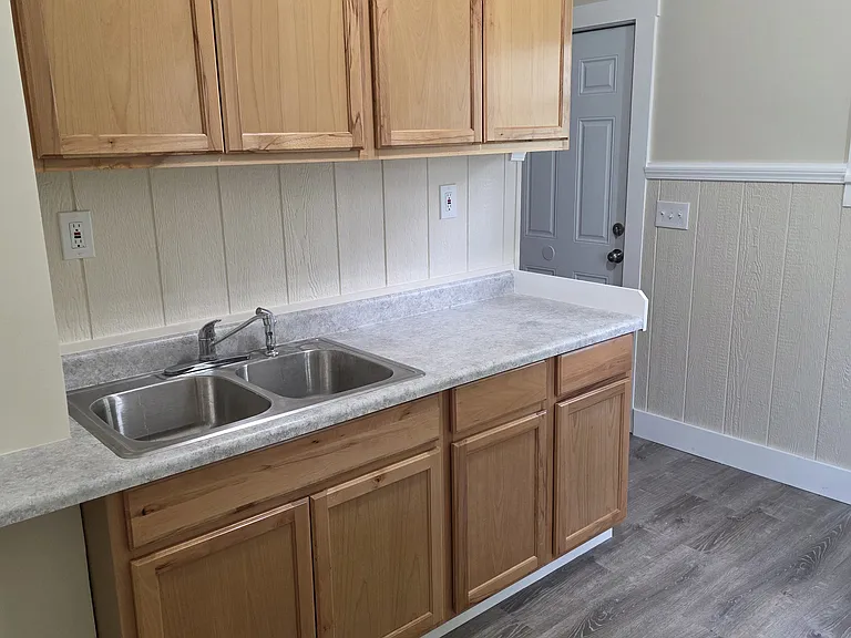 1148 Smith Ave SW — Photo 10