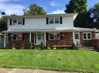 76 Yonker St, Barberton, OH 44203