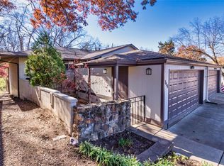 844 Conestoga Dr, Ballwin, MO 63021