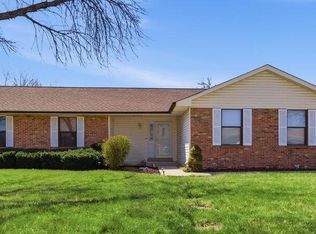3801 Hermitage Ln, Saint Peters, MO