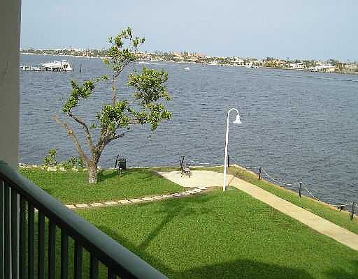 2nd image of 180 Yacht Club Drive Unit 204