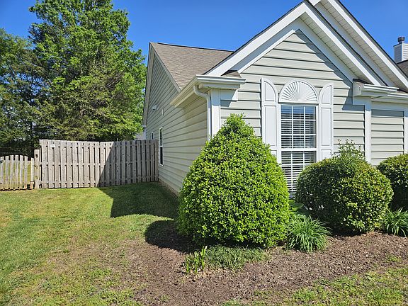 5th image of 3914 Cedar Hill Dr